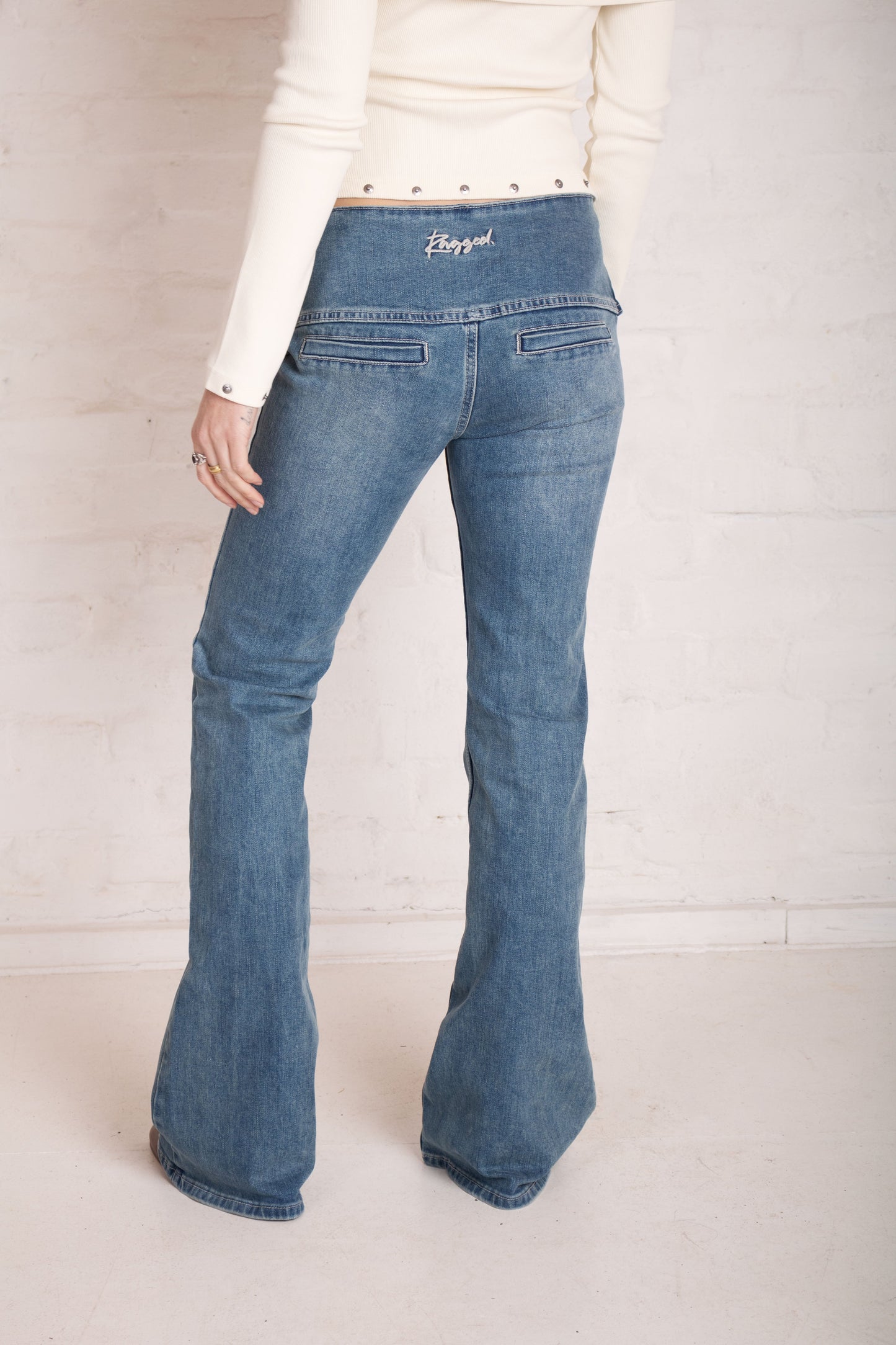 CHARLIE BUCKLE JEAN