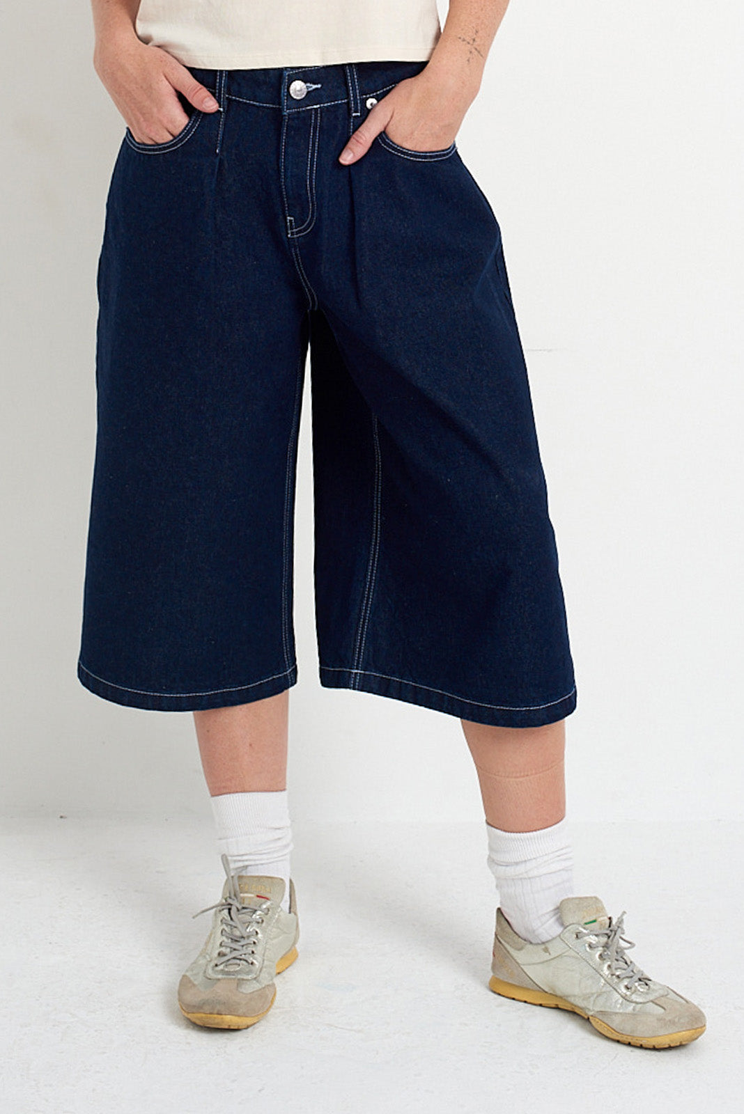 Indigo Rinse Release Jorts